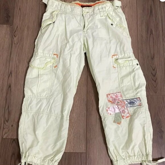 Miss Me Patchwork Light Green‎ Capri Pants MEDIUM - Picture 6 of 7